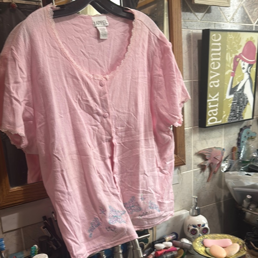 I Appel shirt
